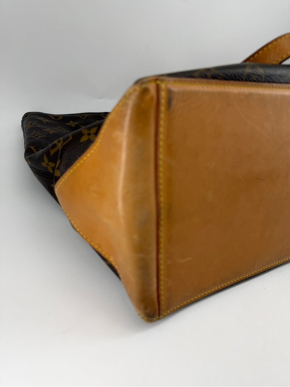 Louis Vuitton Monogram Cabas Mezzo Tote - Picture 7 of 12